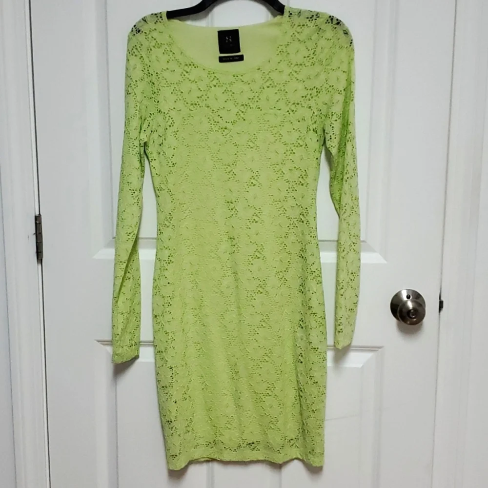 Dress - Picture 1 of 2